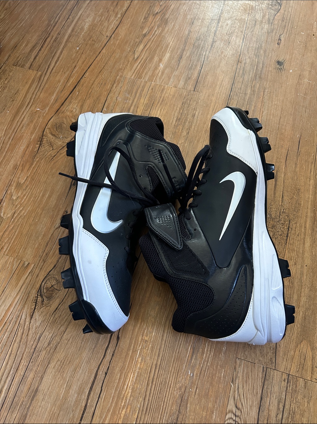Nike Men’s Baseball Cleats Black/White Size 14